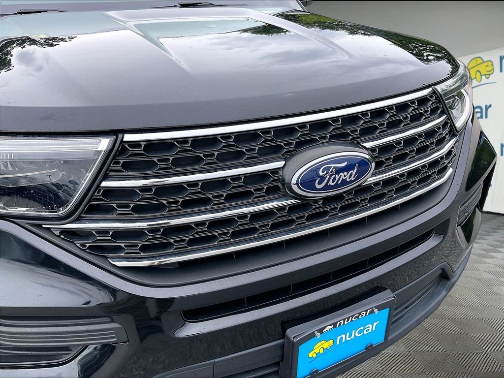 Used 2023 Agate Black Metallic Ford XLT image 29