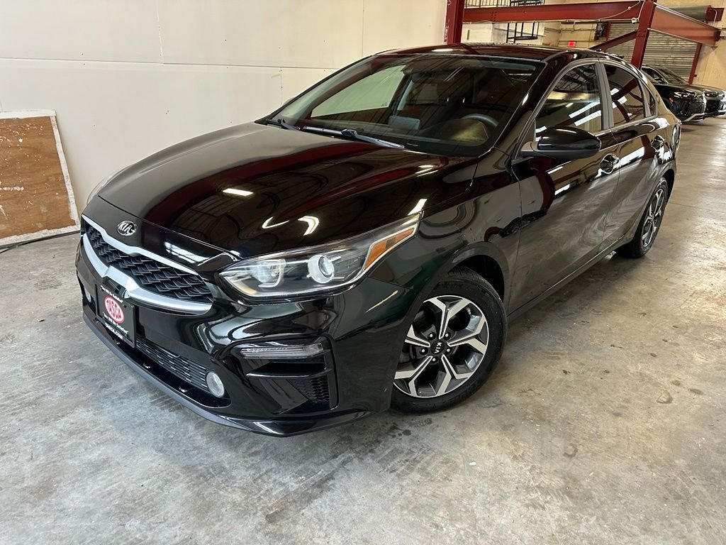 Used 2021 Black Kia LXS image 1