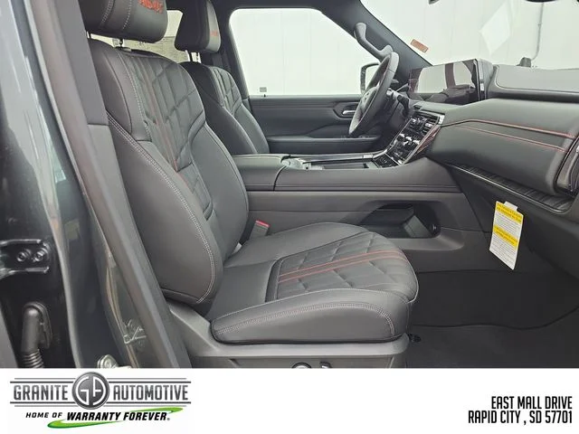 2026 Nissan Armada PRO-4X - Photo 38