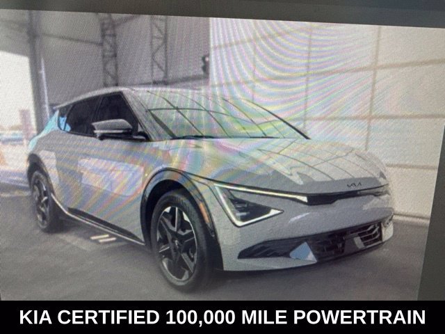 Used 2025 Gray Kia Wind image 5