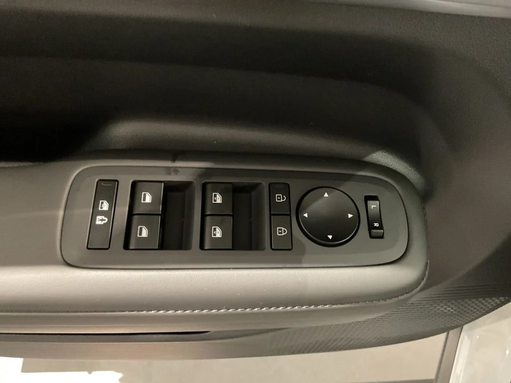 New 2026 White Hyundai SEL image 11