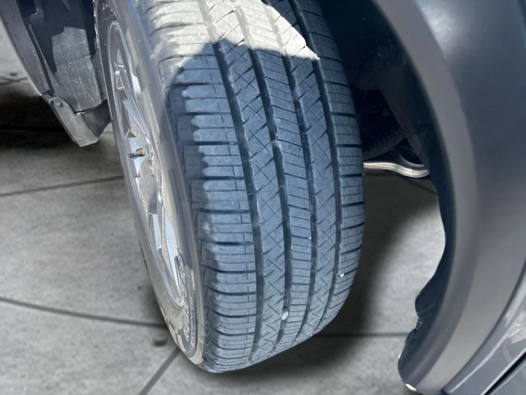 Used 2025 Gray Nissan SV image 28