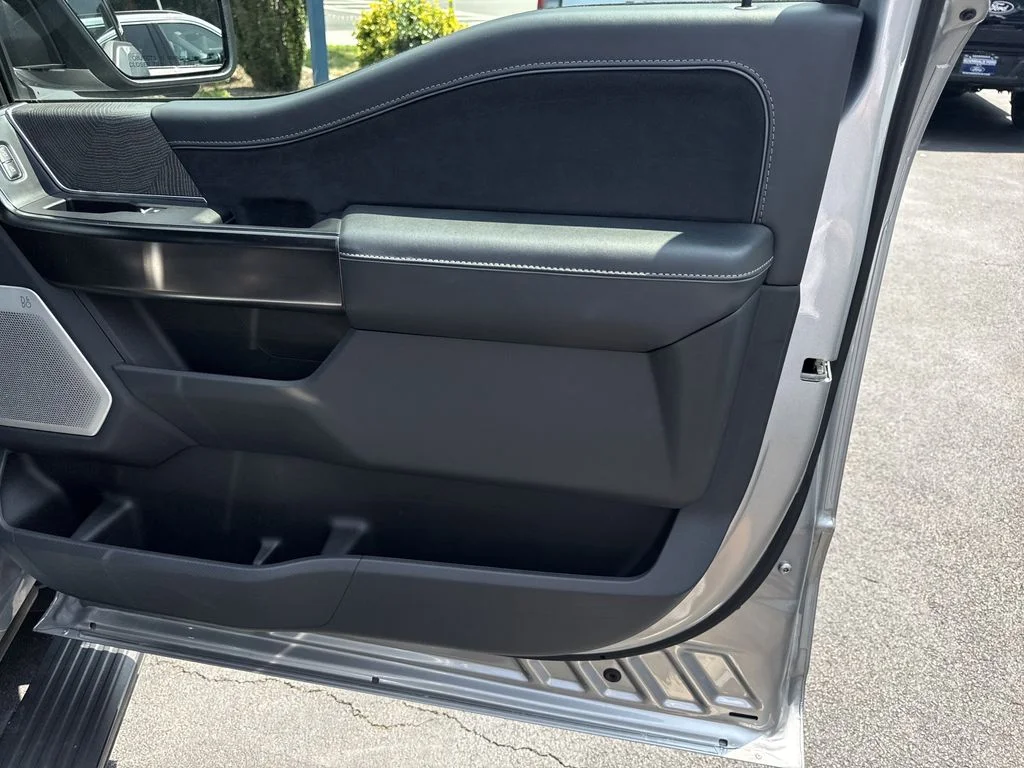 Used 2022 Silver Ford Platinum image 31