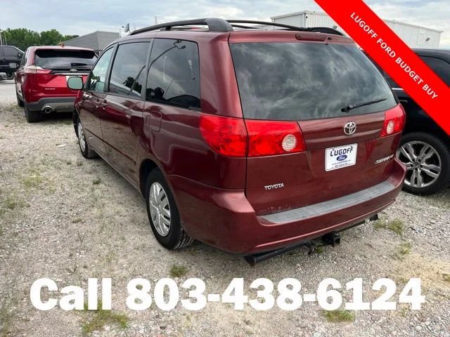 Used 2009  Toyota  image 2