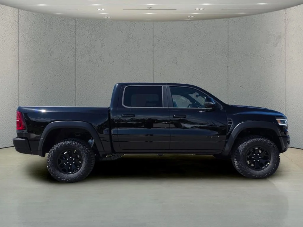 New 2026 Diamond Black Crystal Pearl-Coat Exterior Paint RAM RHO image 3