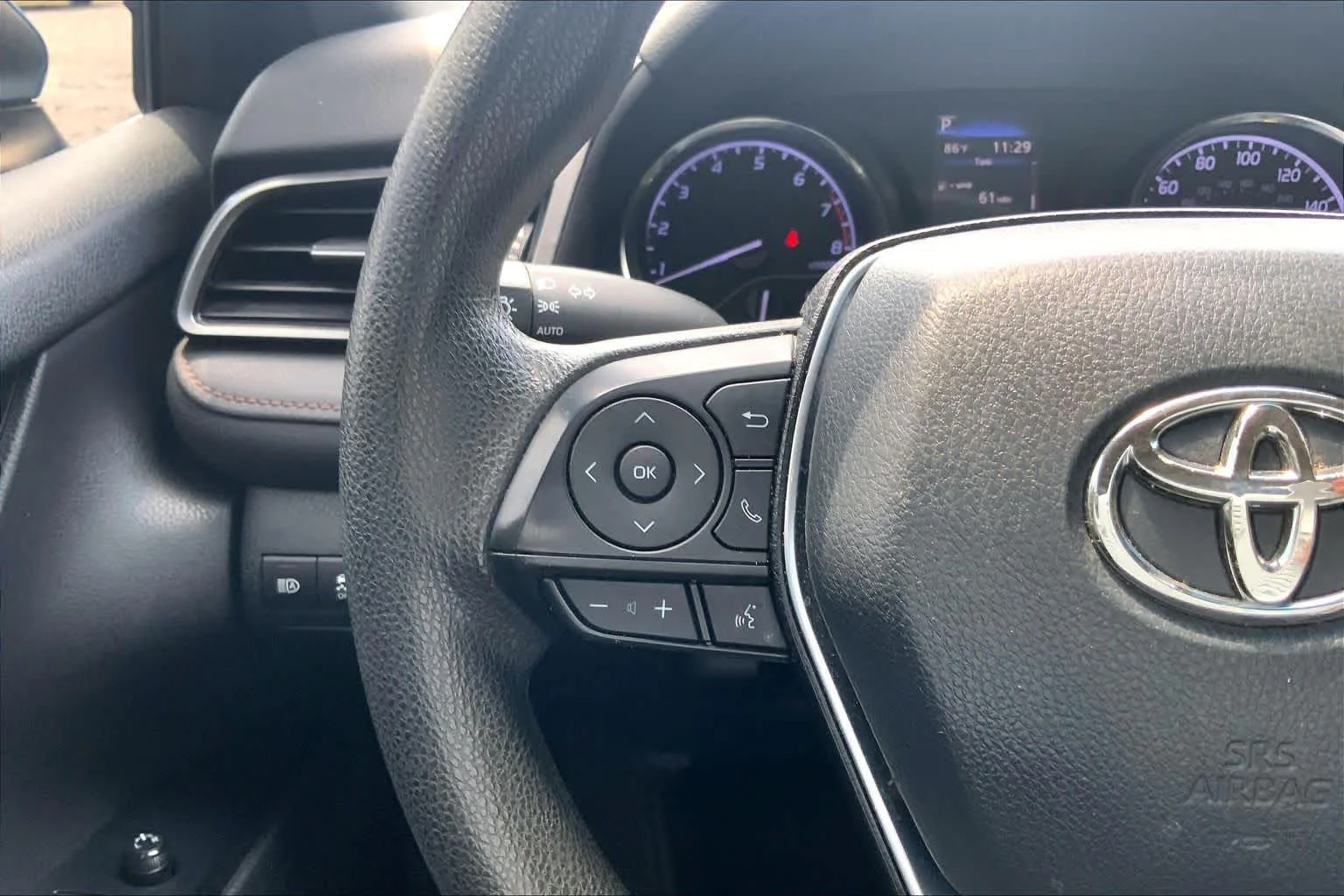 2020 Toyota Camry LE - Photo 24