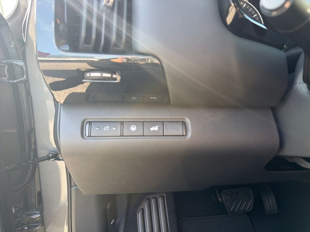 New 2026 Nissan Pathfinder SV 4D Sport Utility