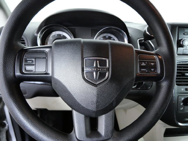 Used 2016 Silver Dodge SXT image 21