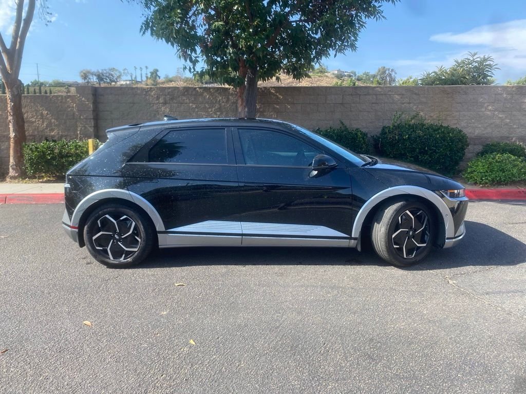 Used 2024 Black Hyundai Limited image 6