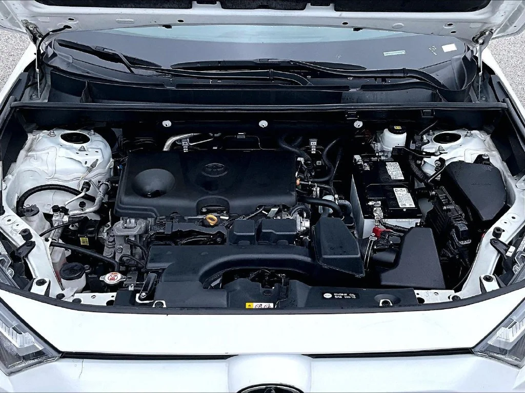 Used 2024 White Toyota XLE image 9