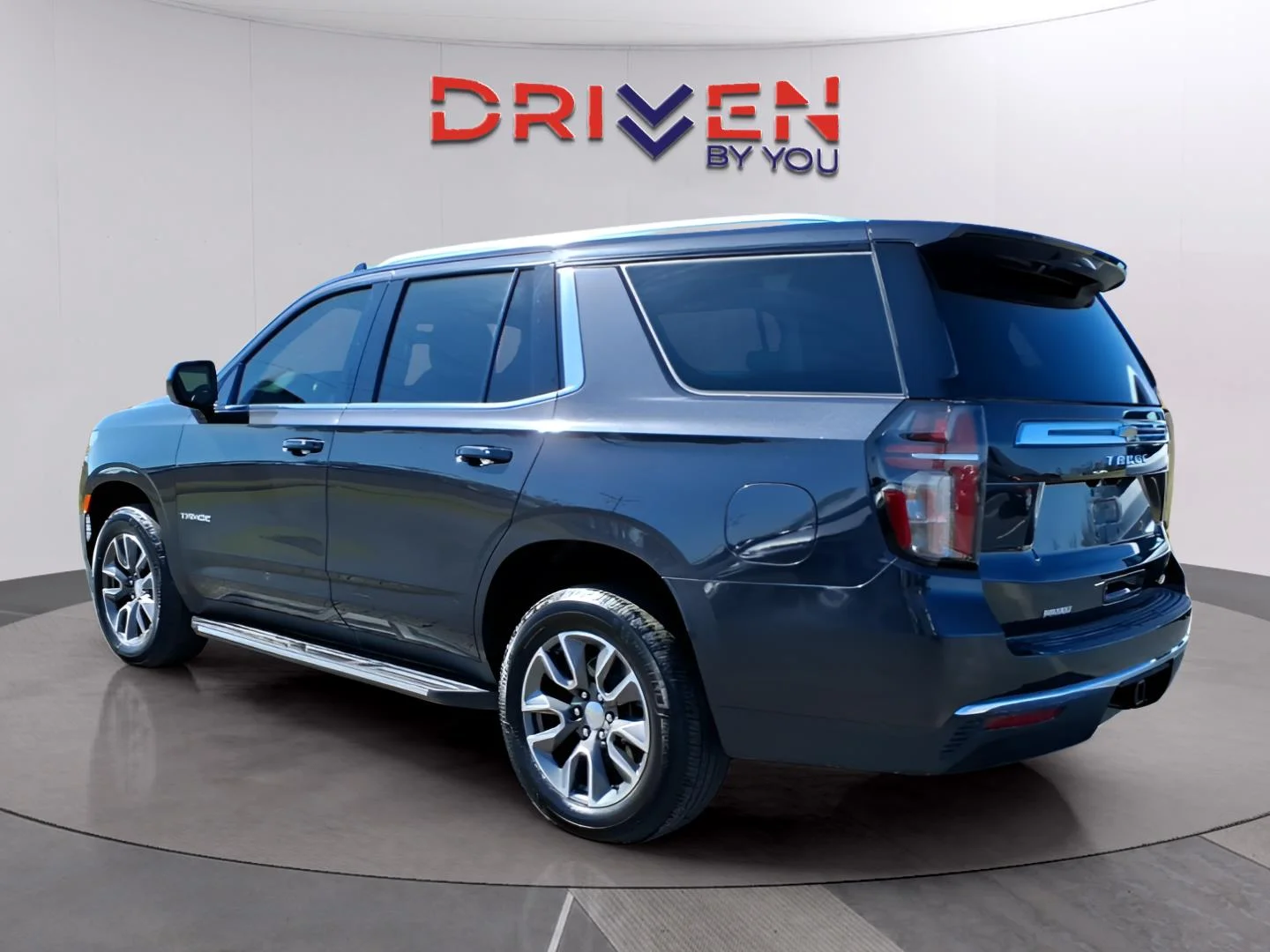 Used 2022 Dark Ash Metallic Chevrolet LT image 5
