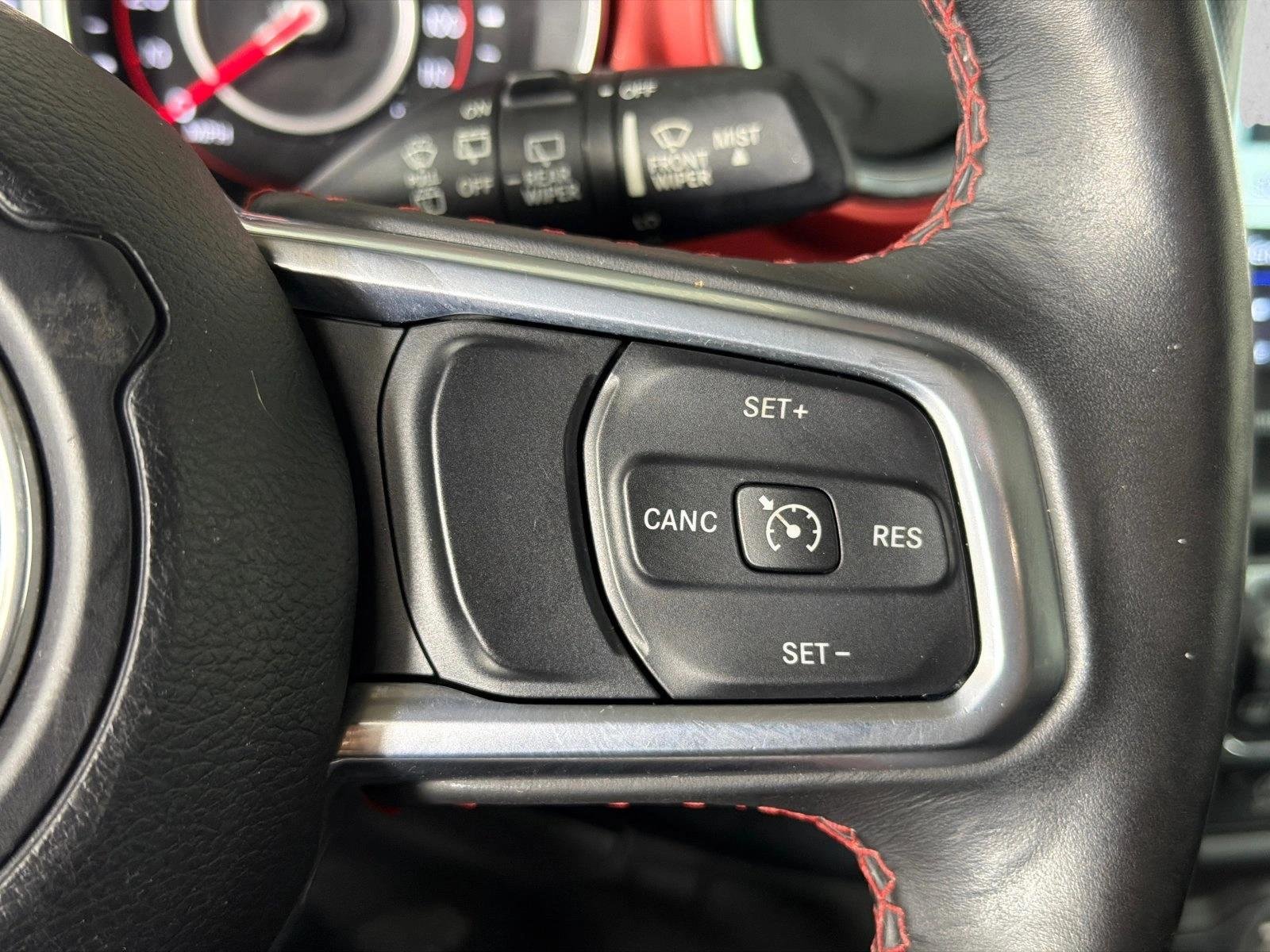 Used 2019 Billet Silver Metallic Clearcoat Jeep Rubicon image 27