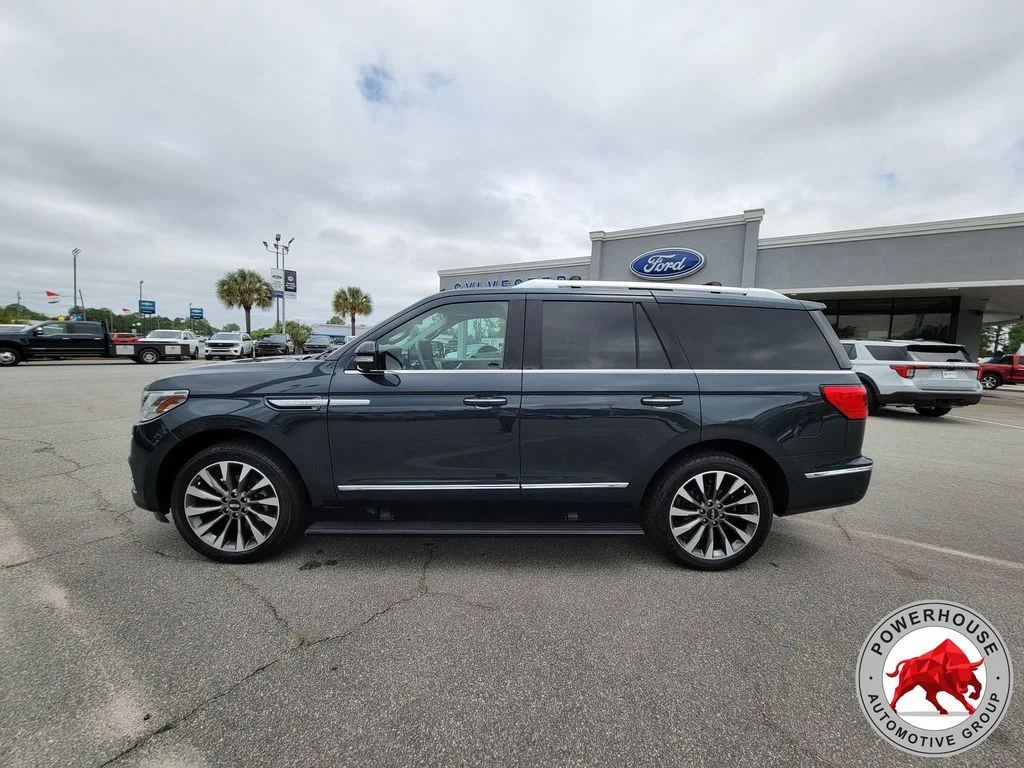 Used 2021 Blue Lincoln Reserve image 3