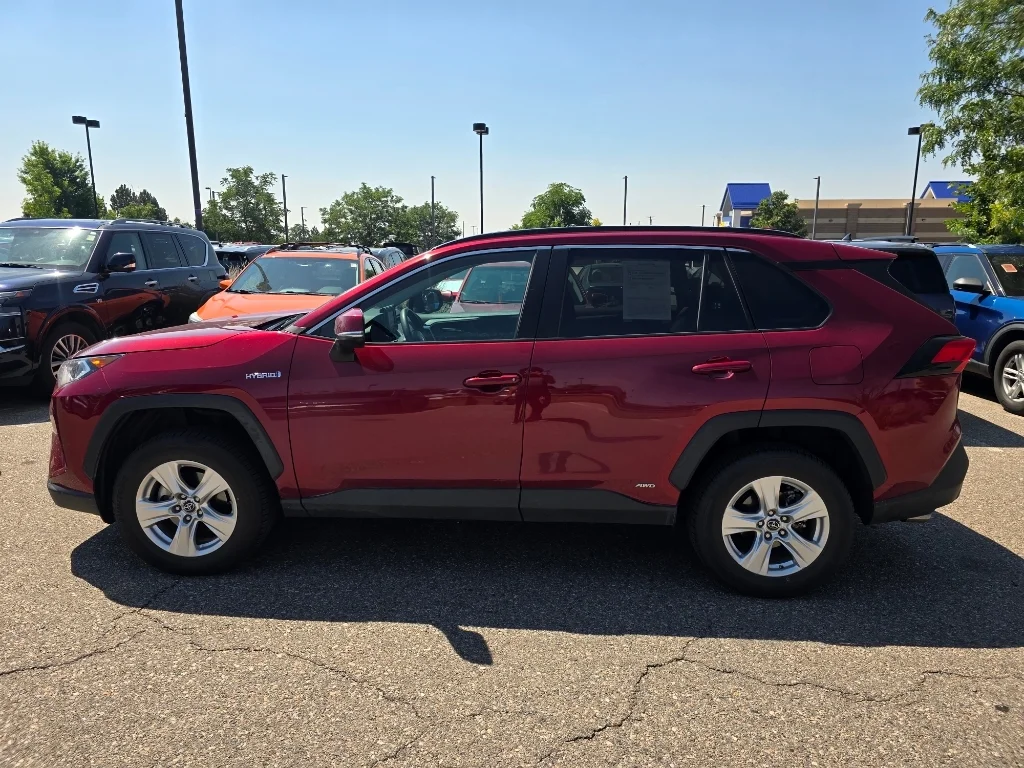 Used 2019 Ruby Flare Pearl Toyota Hybrid XLE image 13