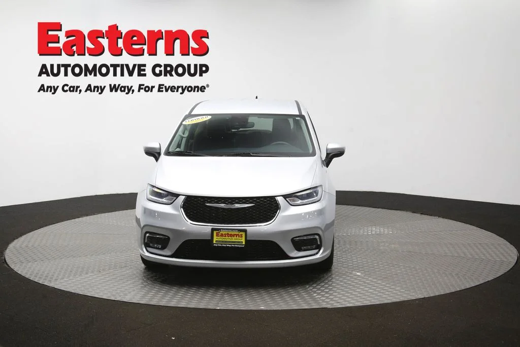 Used 2023 Silver Chrysler Touring L image 55