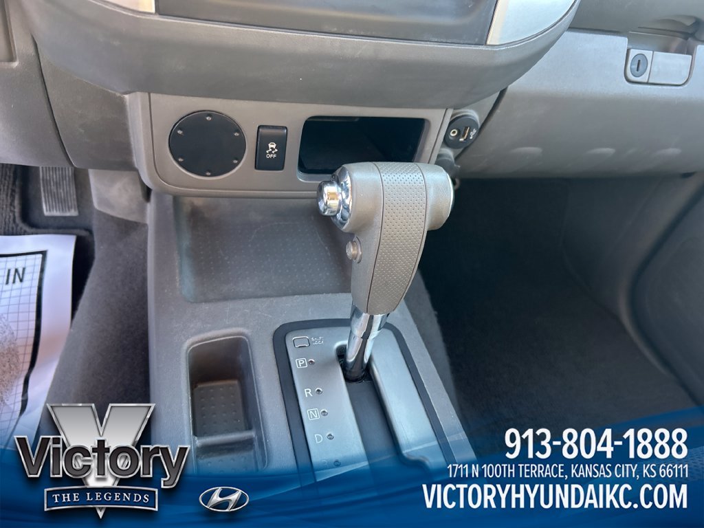 Used 2019 Blue Nissan SV image 18