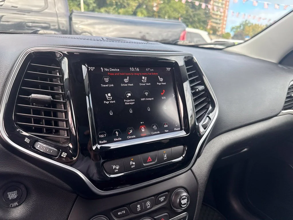 Used 2019 Blue Jeep Limited image 5