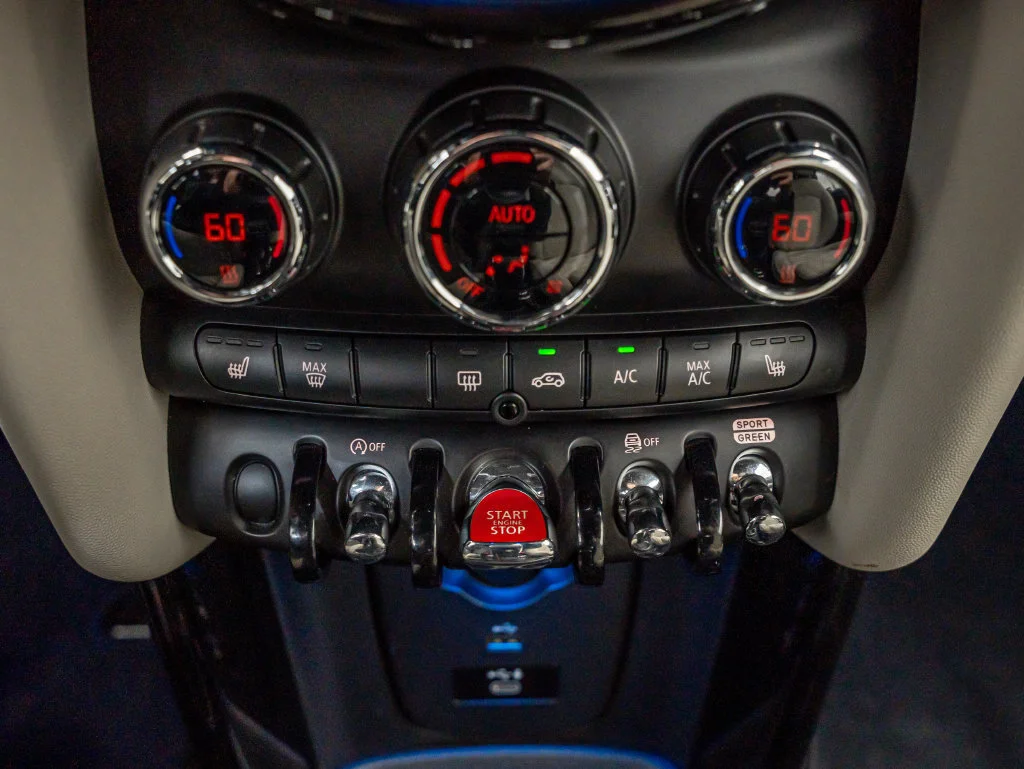 Used 2021 Mini Yours Enigmatic Black Metallic MINI Iconic image 38