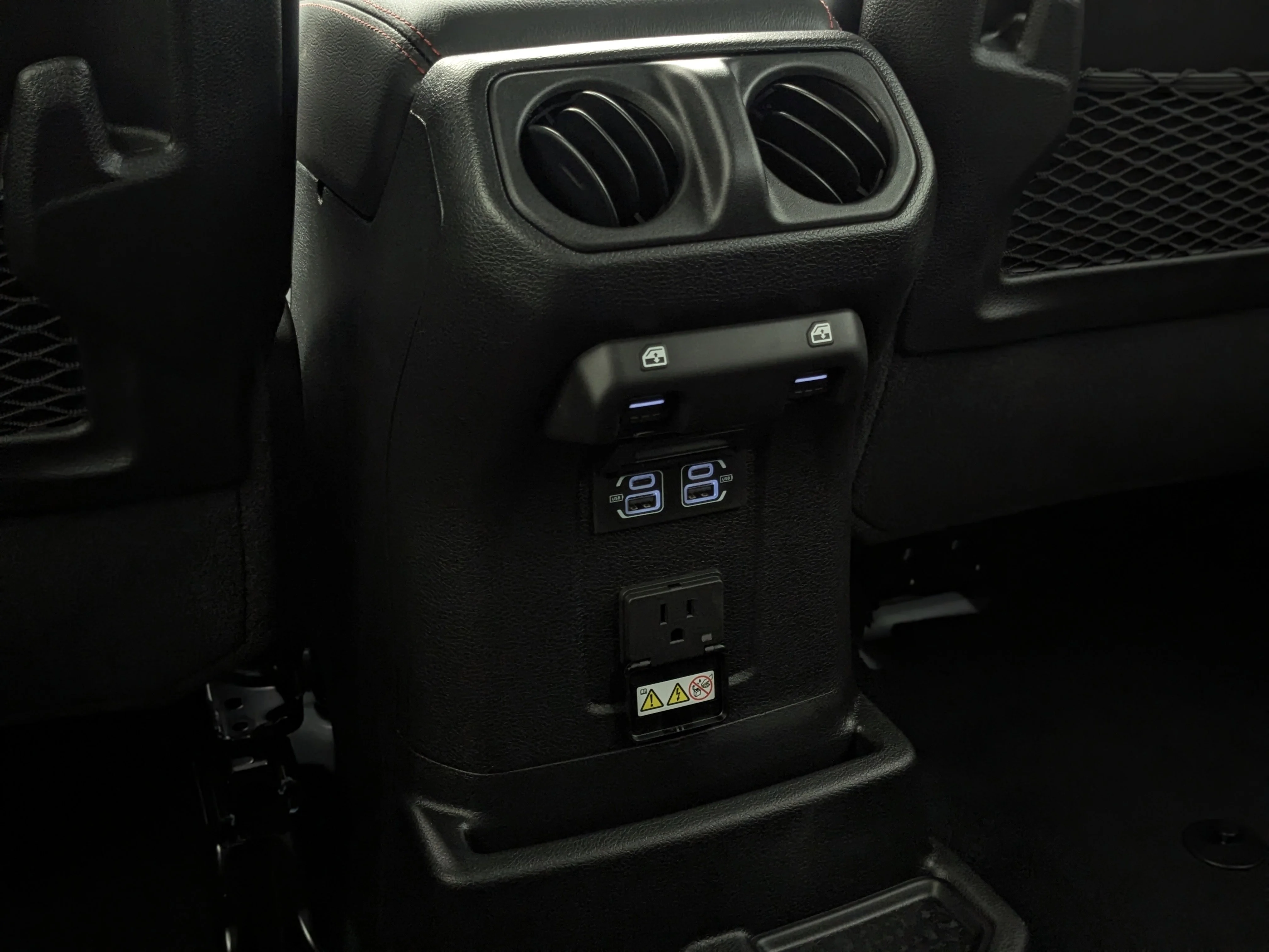 New 2026 White Jeep Rubicon - - 3.6L V6 - Nappa Leather - 3-Pc Hardtop - Steel Perf Hood - Safety & Conv Grps & More! image 24
