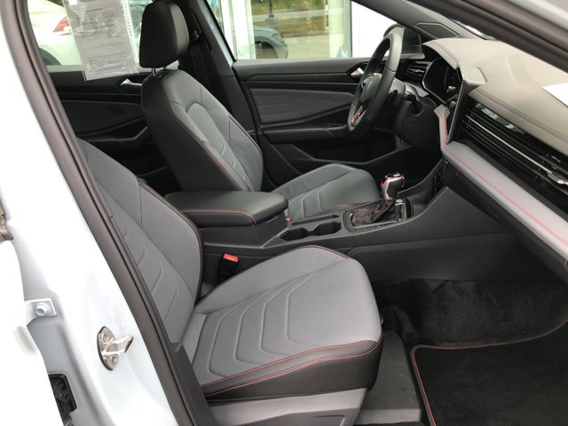 Certified Used 2025 Monument Gray w/Deep Black Roof Volkswagen Autobahn image 29