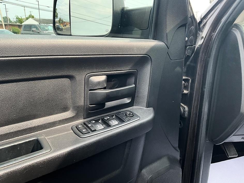 Used 2017 Brown Ram Tradesman image 13