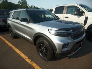 Used 2023 Iconic Silver Metallic Ford Timberline image 3