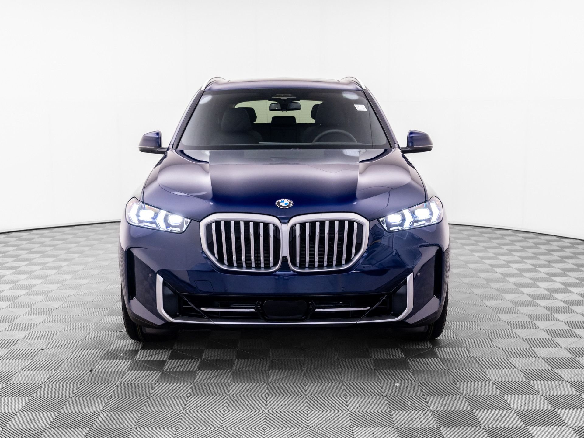 New 2026 Tanzanite Blue II Metallic BMW xDrive40i image 10