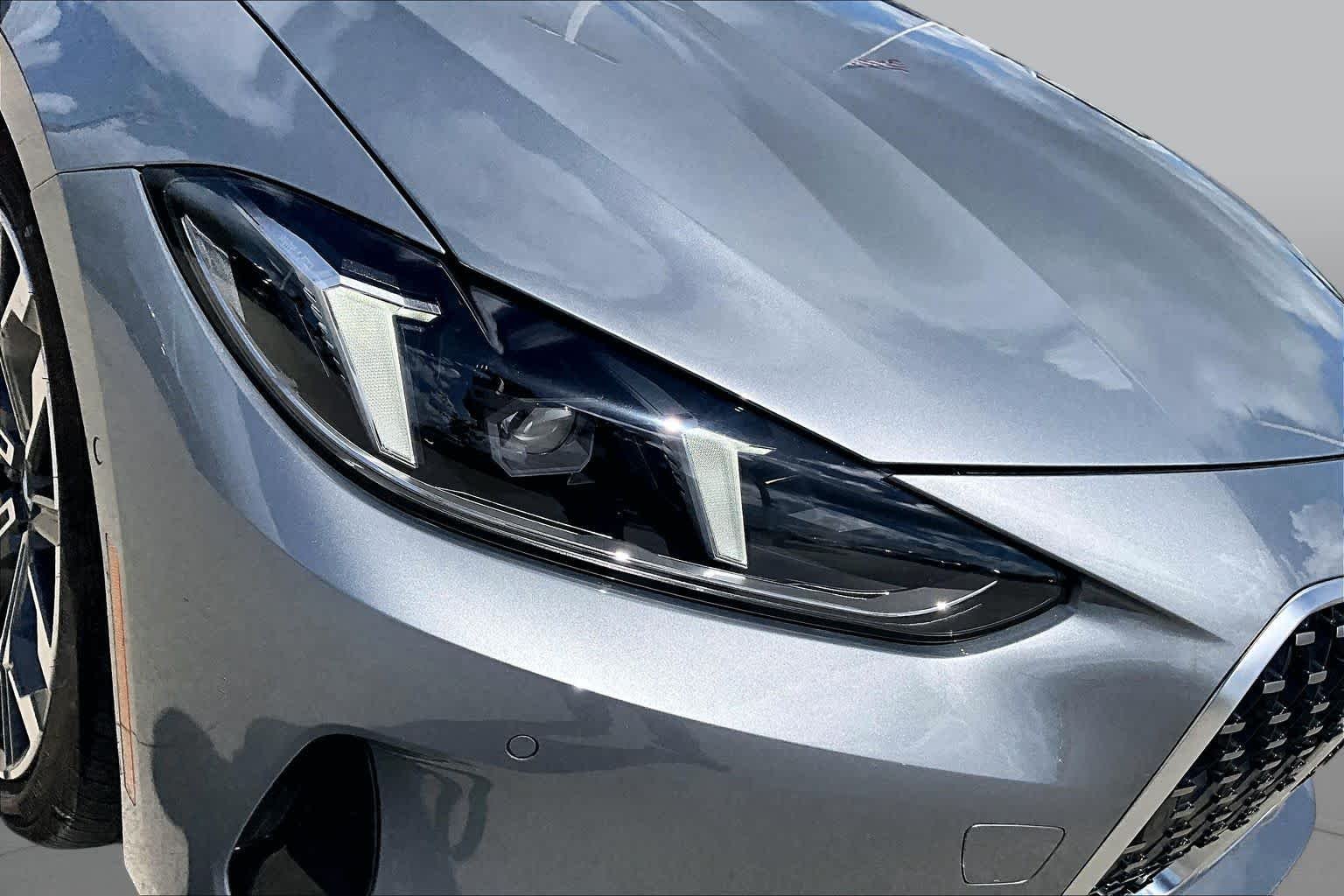 Used 2026 Skyscraper Grey Metallic BMW 430i image 40