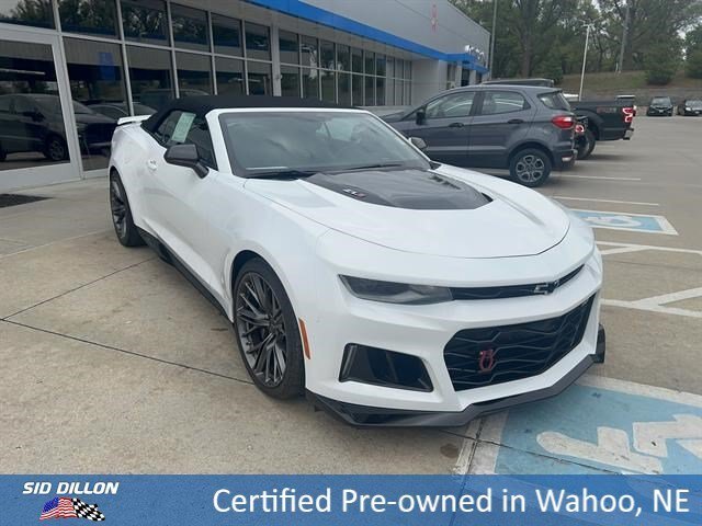 Used 2023 Summit White Chevrolet  image 7