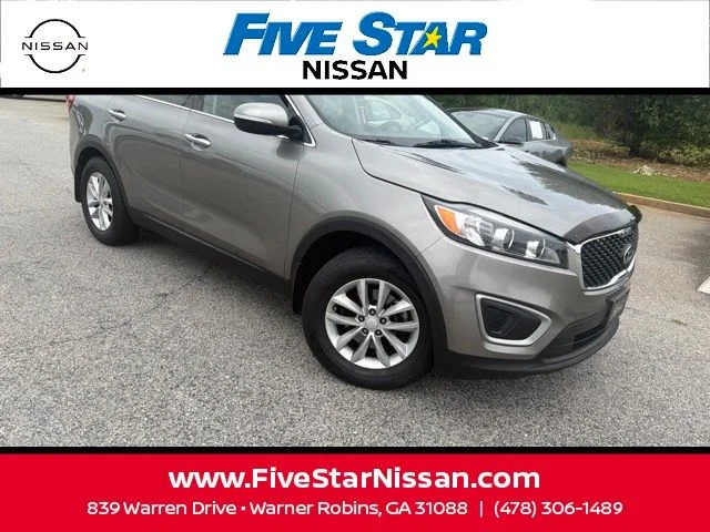 Used 2018 Silver Kia LX image 6