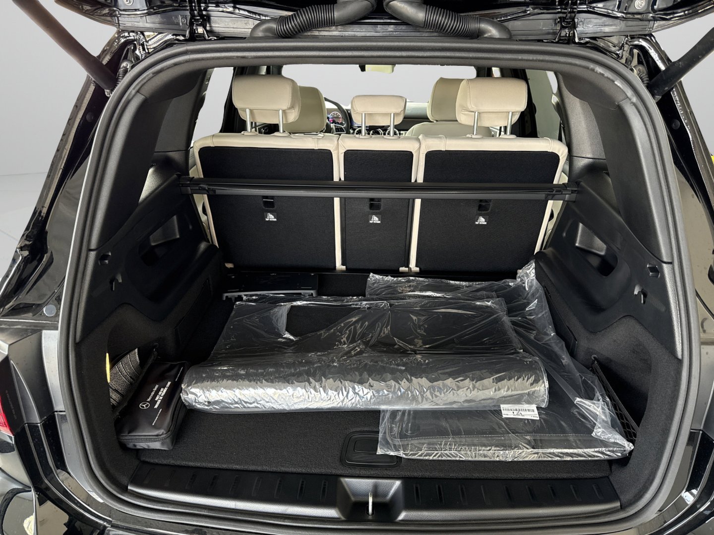 2026 Mercedes-Benz GLB GLB 250 - Photo 12
