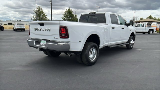 New 2026 Bright White Clear-Coat Exterior Paint RAM Tradesman image 3