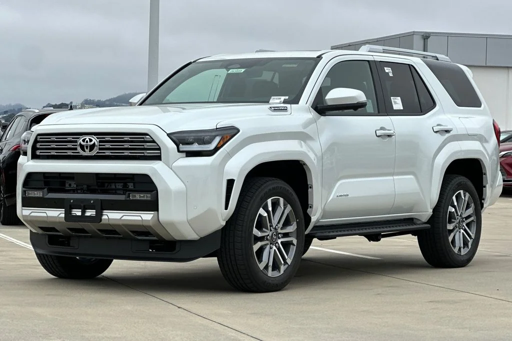 New 2026 Wind Chill Pearl <sup>1</sup> Toyota 4Runner Limited image 8