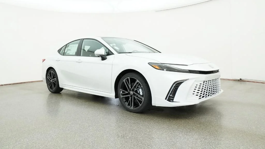 New 2026 Wind Chill Pearl Toyota XSE image 9