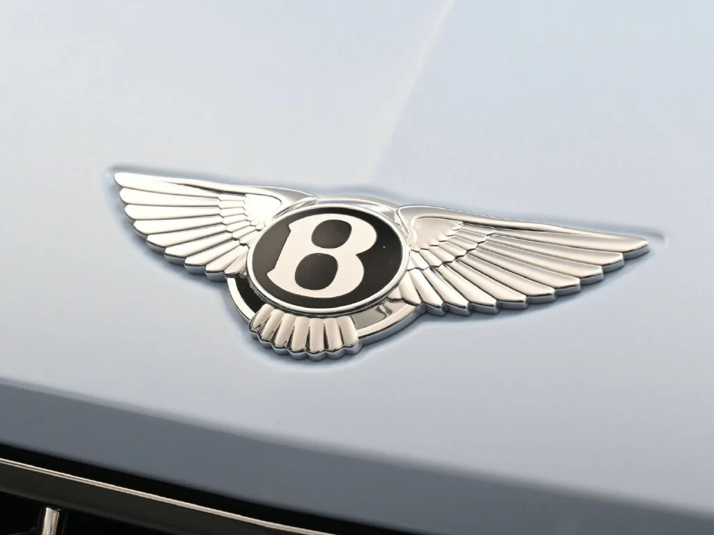 Used 2026  Bentley V8 image 19