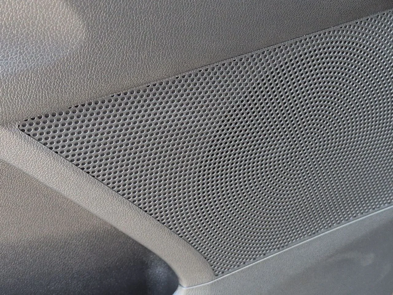 New 2026 Interstellar Gray Kia EX image 25