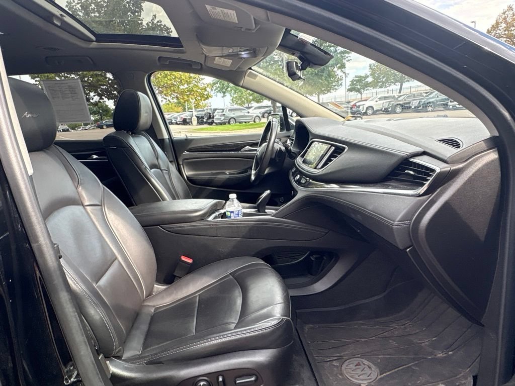 Used 2019 Includes Spectra Gray lower exterior accent color.) Buick Avenir image 26
