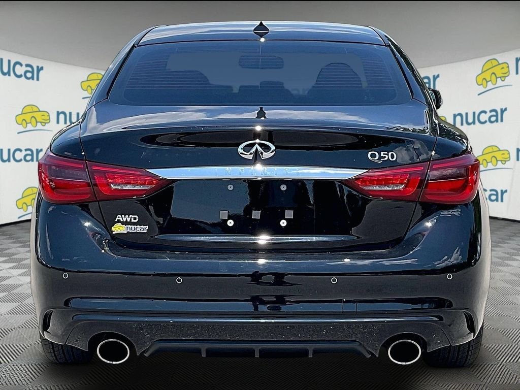 Used 2024 Black Obsidian INFINITI LUXE image 5