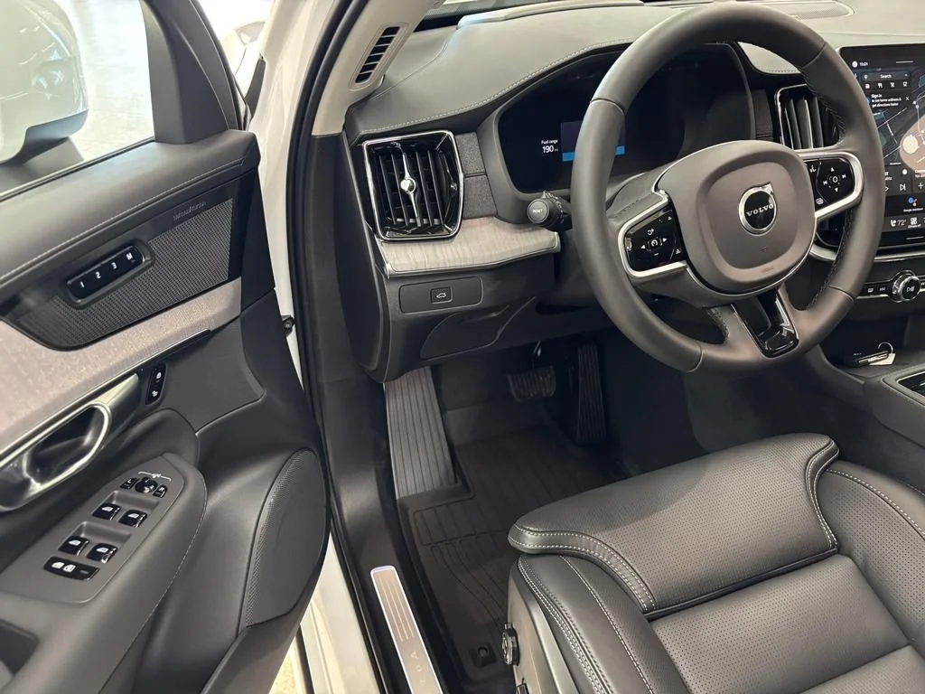 New 2026 Crystal White Volvo Ultra image 9