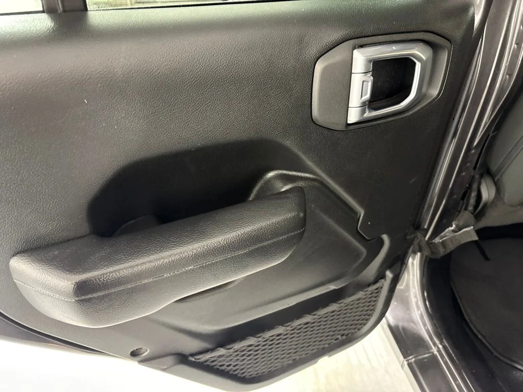 Used 2023 Gray Jeep Sport S image 20
