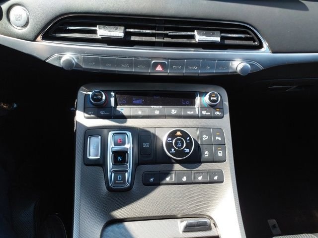Used 2021 Black Hyundai Limited image 18