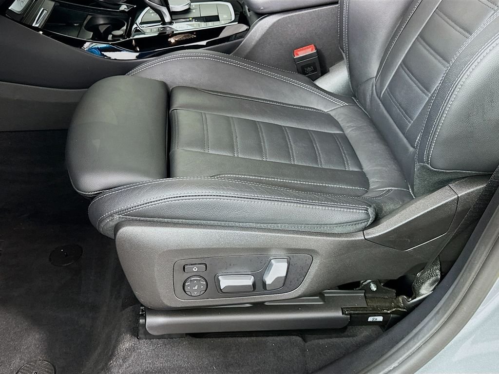 Used 2023 Skyscraper Grey Metallic BMW sDrive30i image 20