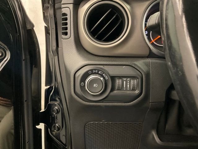 Used 2020 Black Jeep Unlimited Sport S image 14