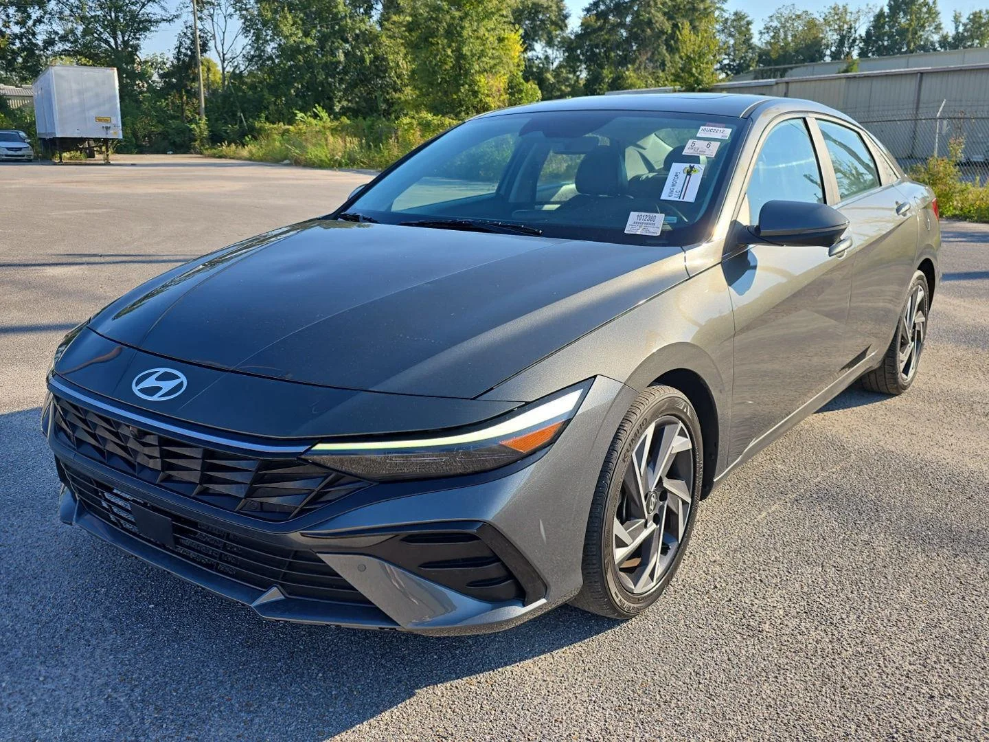 Used 2024 Amazon Gray Hyundai Limited image 7