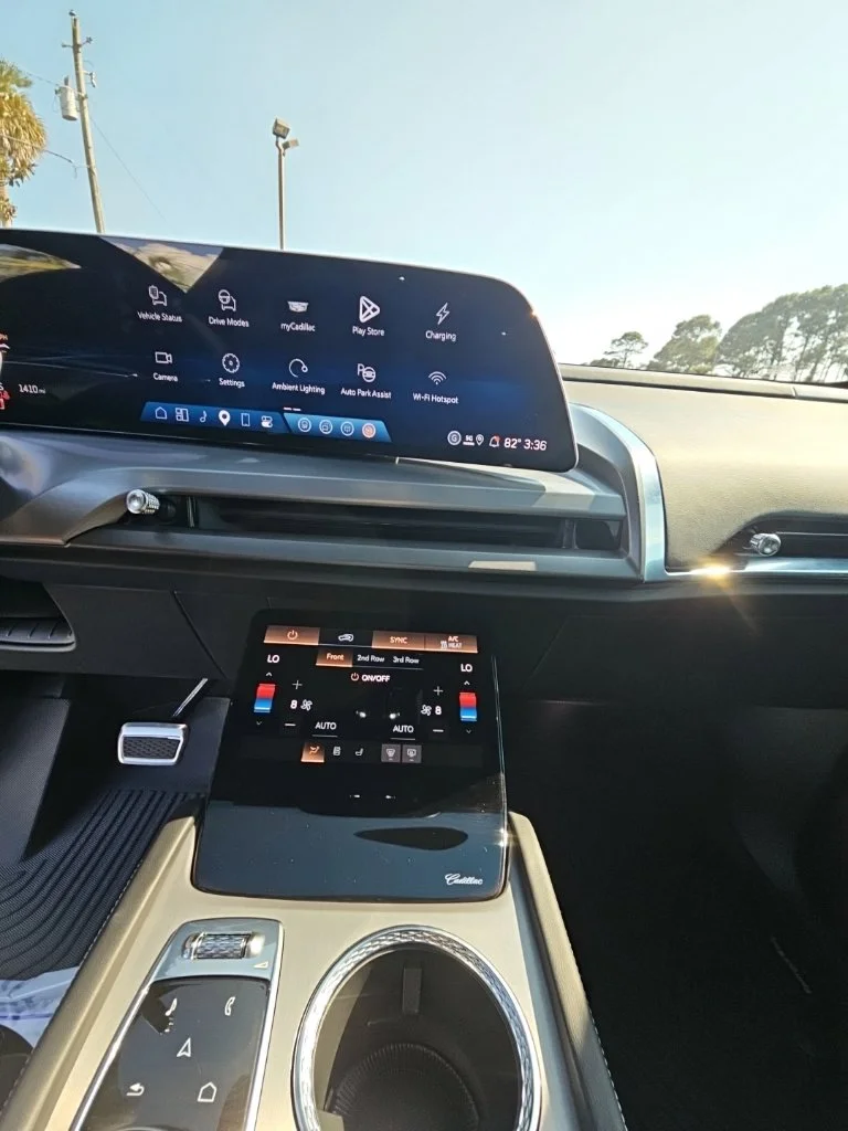Used 2027 Black Cadillac Luxury image 30