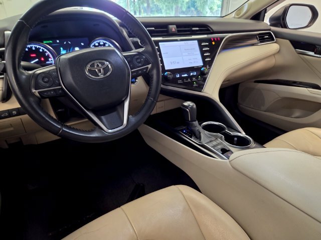 Used 2018 Brown Toyota XLE image 15