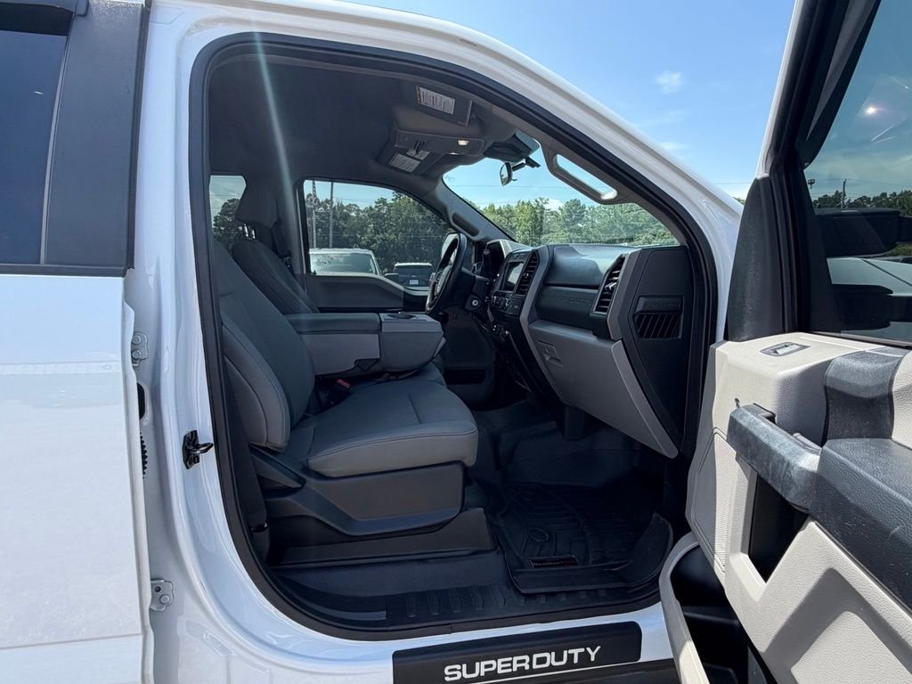 Used 2021 White Ford XL image 7