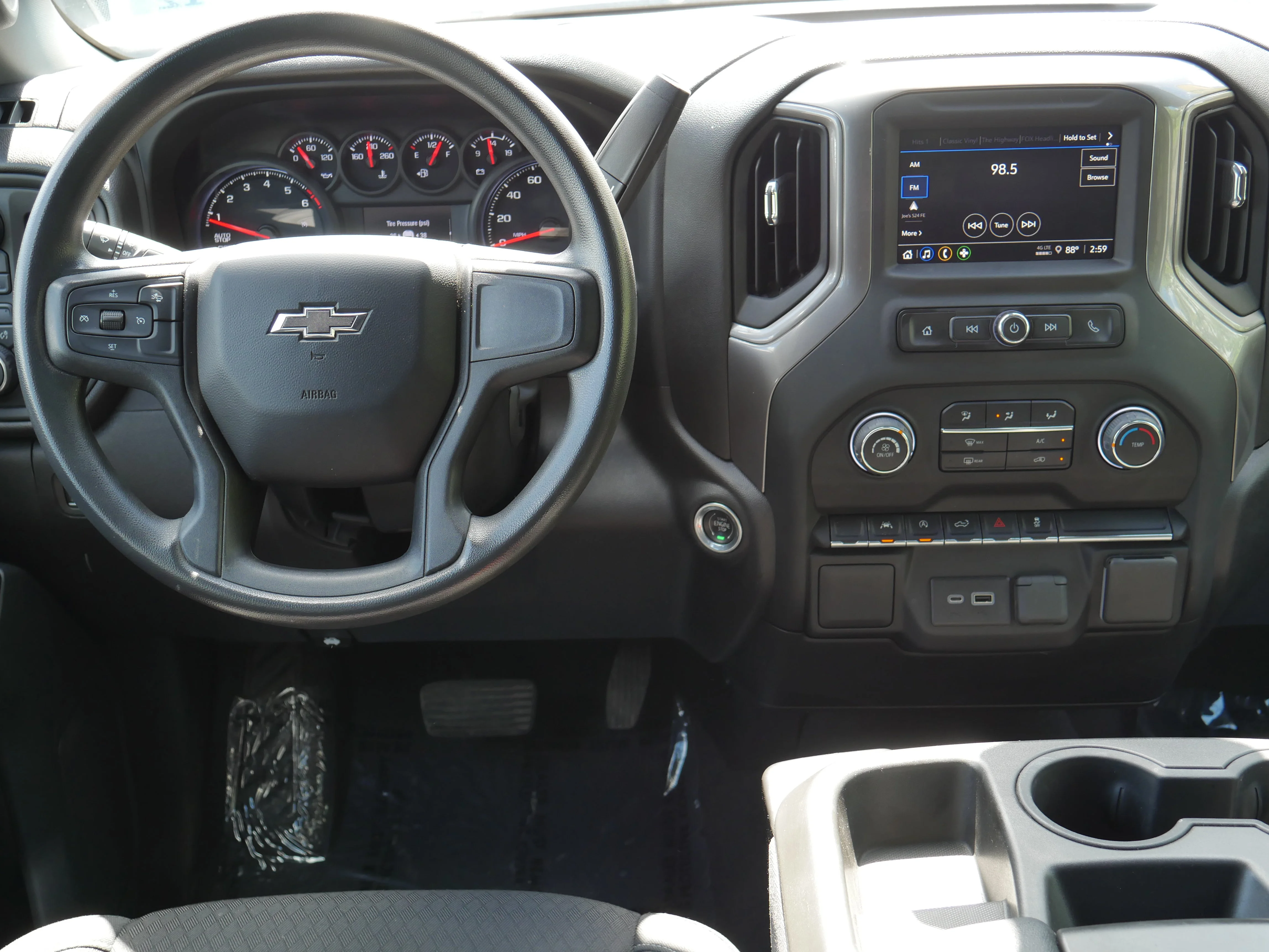 2023 Chevrolet Silverado 1500 Custom - Photo 16