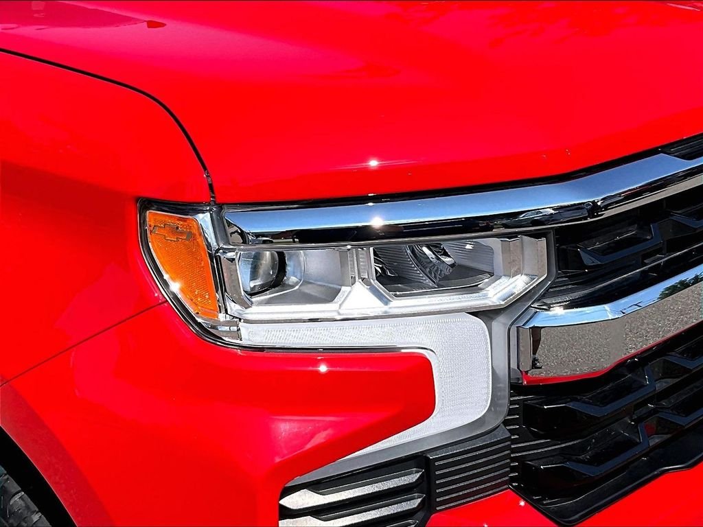Used 2023 Red Chevrolet LT image 31
