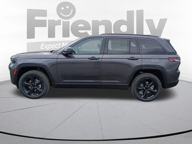 New 2026 Baltic Gray Metallic Clear-Coat Exterior Paint Jeep Limited image 7